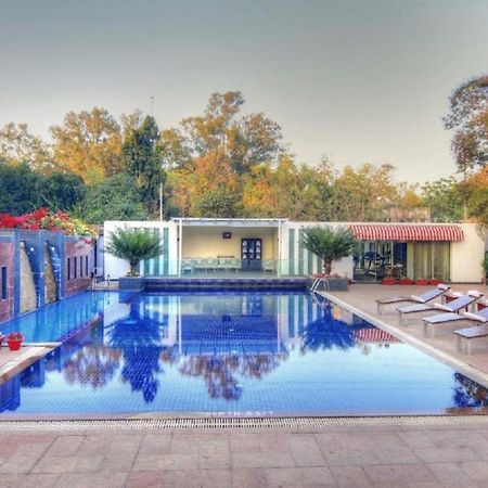 Chanakya Bnr Hotel Ráncsí Kültér fotó