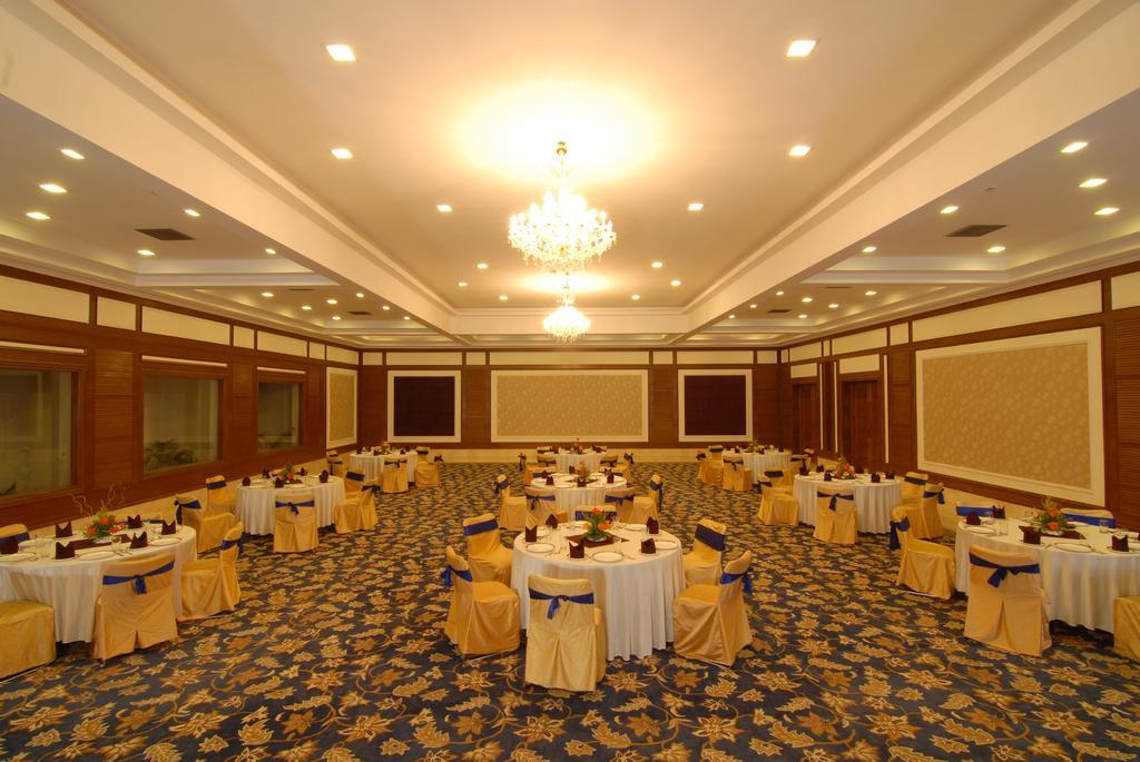 Chanakya Bnr Hotel Ráncsí Kültér fotó