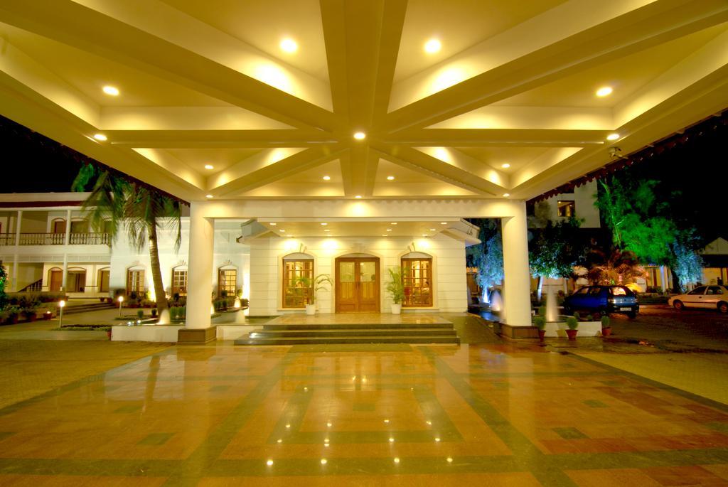 Chanakya Bnr Hotel Ráncsí Kültér fotó