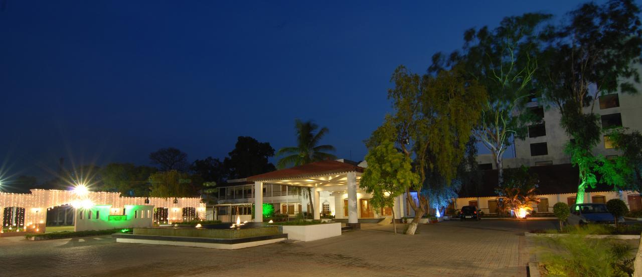 Chanakya Bnr Hotel Ráncsí Kültér fotó