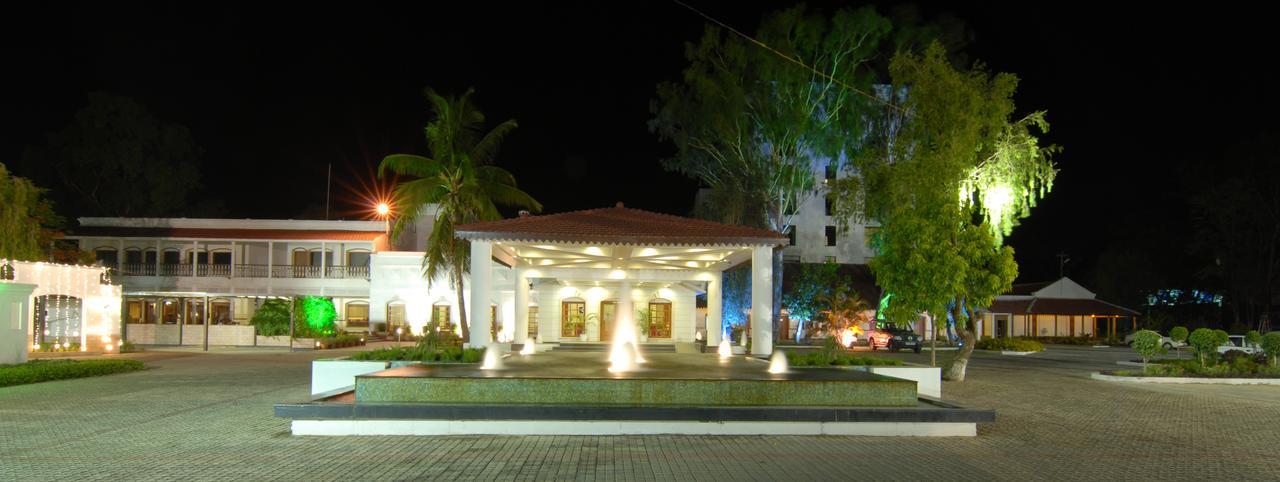 Chanakya Bnr Hotel Ráncsí Kültér fotó