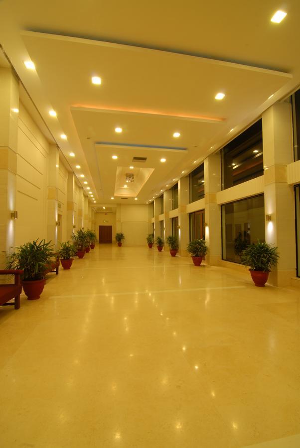 Chanakya Bnr Hotel Ráncsí Kültér fotó